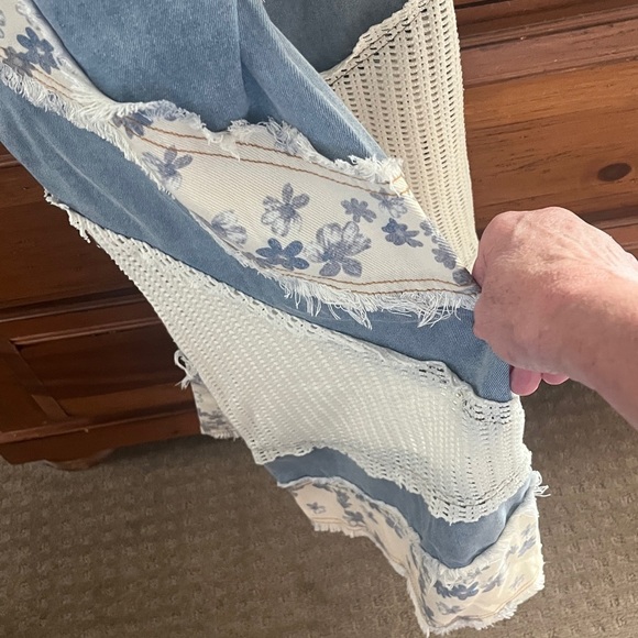 POL Blue and Cream Patchwork Wide Leg Jeans - Picture 8 of 11